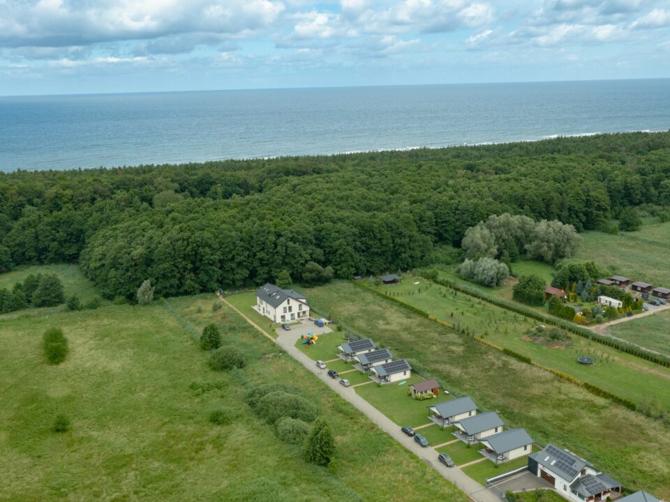 Otoczenie domków w Akacje w Mielenku